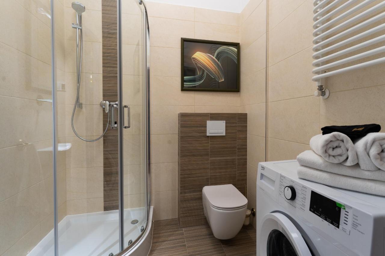Apartament Inspirujacy - Z Prywatnym Monitorowanym Parkingiem - 4 Osobowy - Space Apart Єленя-Ґура Екстер'єр фото